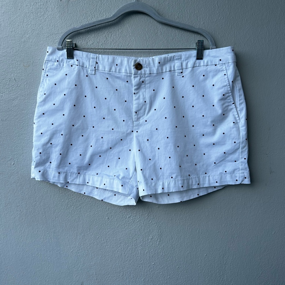 Polka dots short
